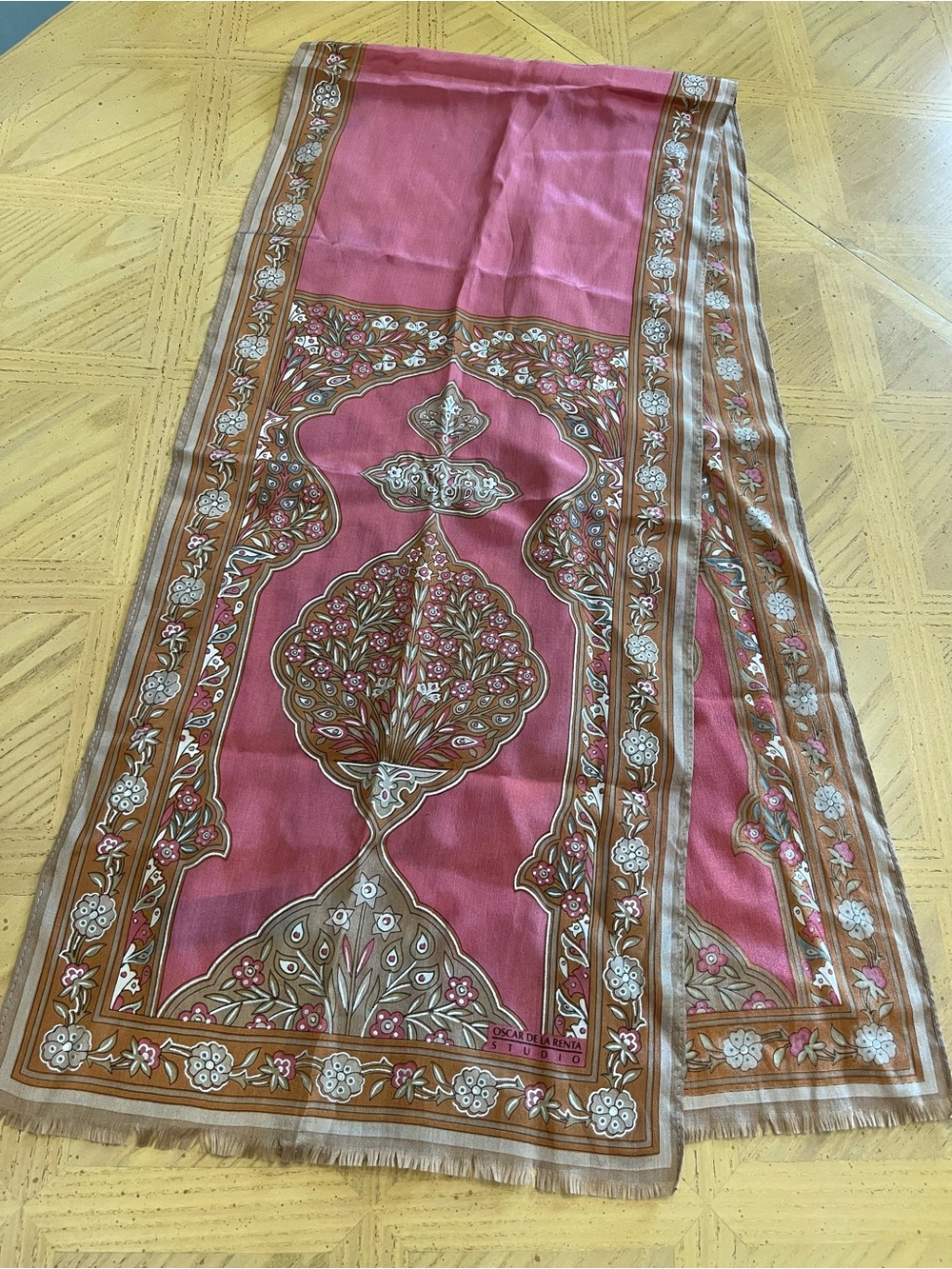 Oscar de la Renta Pink and Gold Printed Silk Scarf